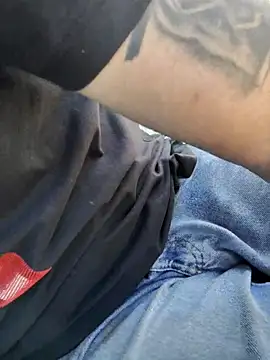 DTuannHallT online show from 12-20-25, 03:52