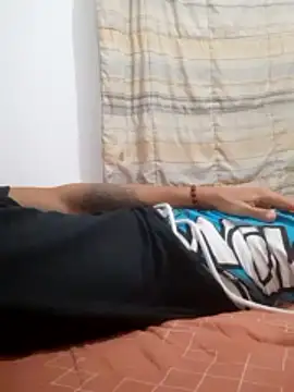 judesmith95 online show from 12-23-24, 04:50