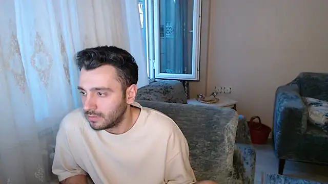 handsomeee04 online show from 05-15-26, 11:34