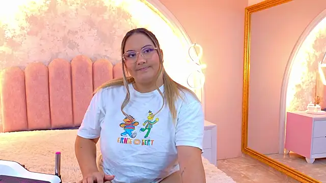 MiaLaurents online show from 02-27-26, 03:17