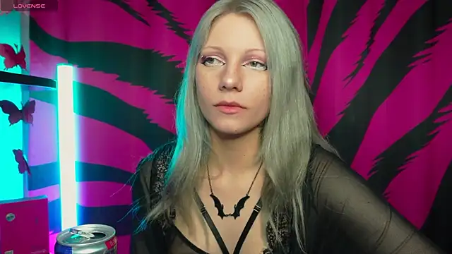 Vasya Sylvia online show from 06-17-26, 04:04