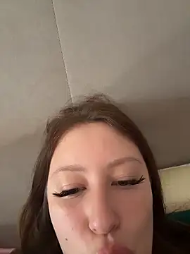 AndreaMood online show from 06-04-26, 01:33