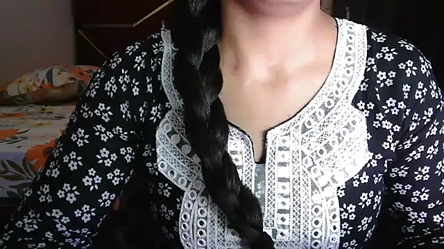 Somiya87 online show from 04-05-26, 05:43