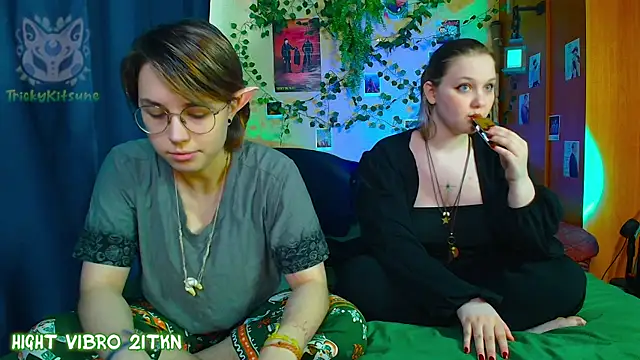 TrickyKitsune online show from 05-02-26, 03:50