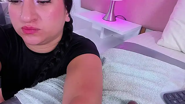 SammyMorales online show from 06-17-26, 01:12
