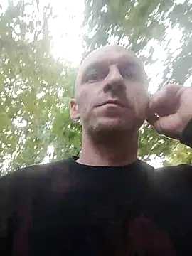 Snapshot of krecik1988 chatting on 09-13-25, 03:23 krecik1988 online show from 09-13-25, 03:23