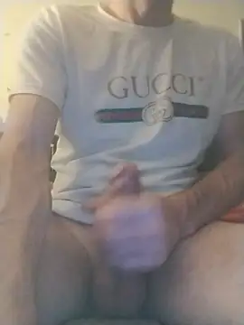 Snapshot of krecik1988 chatting on 10-11-25, 05:33 krecik1988 online show from 10-11-25, 05:33