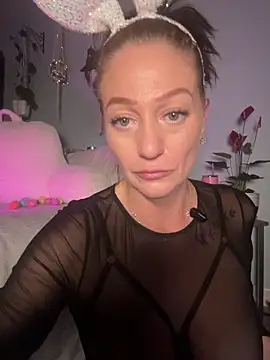 AlessasRoom online show from 04-03-26, 07:06