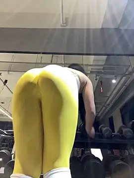 Snapshot of Caicai-a chatting on 03-06-26, 03:52 Caicai-a online show from 03-06-26, 03:52