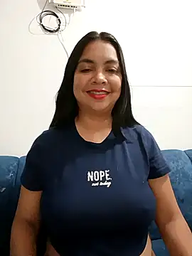 Snapshot of Brendabluee chatting on 02-21-26, 09:05 Brendabluee online show from 02-21-26, 09:05