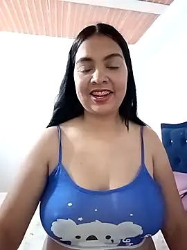 Snapshot of Brendabluee chatting on 02-22-26, 07:12 Brendabluee online show from 02-22-26, 07:12