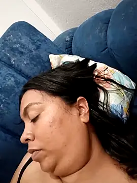 Snapshot of Brendabluee chatting on 02-25-26, 01:26 Brendabluee online show from 02-25-26, 01:26