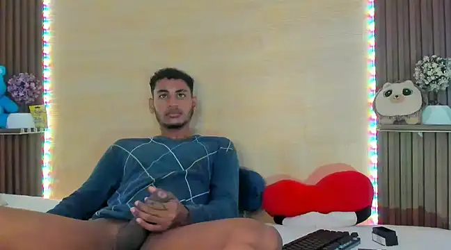 Snapshot of Evans777_ chatting on 01-11-25, 08:10 Evans777 online show from 01-11-25, 08:10