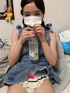 RIRI Chan  online show from 07-18-26, 11:58