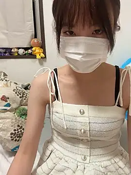 RIRI Chan  online show from 07-25-26, 12:03