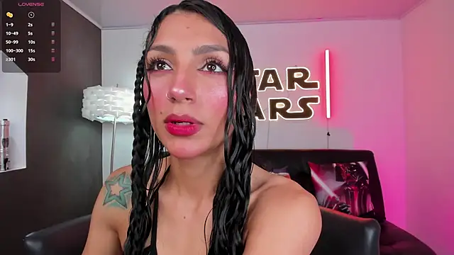 Snapshot of miss___evangeline chatting on 04-18-26, 02:37 miss evangeline online show from 04-18-26, 02:37