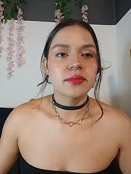 Danni shy online show from 05-19-26, 11:22