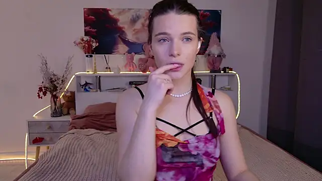 Nellie Medina online show from 03-20-26, 05:07