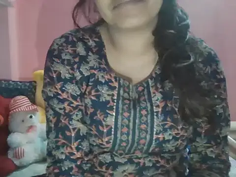 Hot-shanvi online show from 04-08-26, 02:00