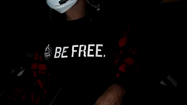 Snapshot of dominatingblacklove chatting on 12-19-25, 10:33 dominatingblacklove online show from 12-19-25, 10:33