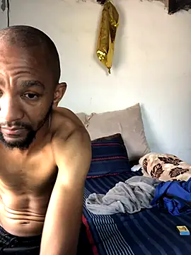 Snapshot of MKbesxxx chatting on 11-29-25, 07:55 MKbesxxx online show from 11-29-25, 07:55