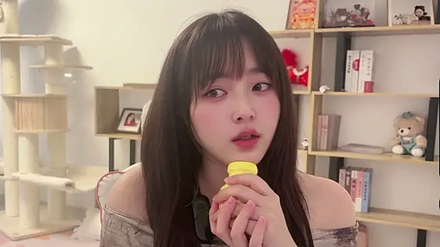 Chenjing0 online show from 03-21-26, 12:54