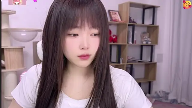 Snapshot of Chenjing0 chatting on 06-11-26, 02:04 Chenjing0 online show from 06-11-26, 02:04