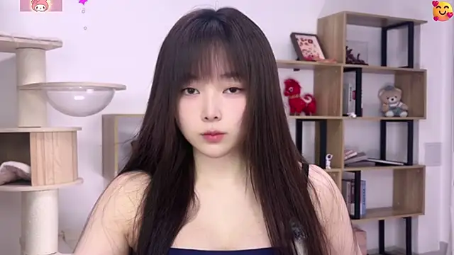 Snapshot of Chenjing0 chatting on 06-13-26, 12:14 Chenjing0 online show from 06-13-26, 12:14