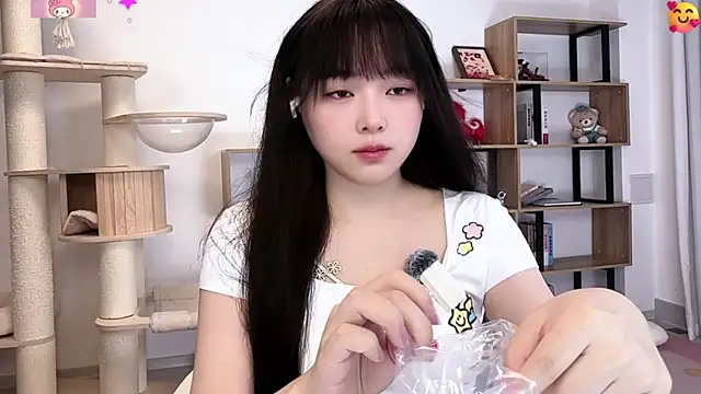 Snapshot of Chenjing0 chatting on 07-05-26, 12:34 Chenjing0 online show from 07-05-26, 12:34