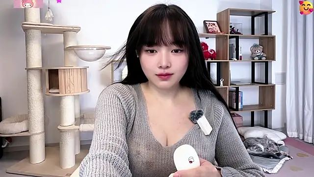 Snapshot of Chenjing0 chatting on 07-12-26, 12:18 Chenjing0 online show from 07-12-26, 12:18