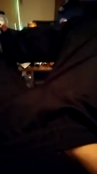 Snapshot of frankthefuck69 chatting on 03-13-25, 09:05 frankthefuck69 online show from 03-13-25, 09:05