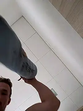 Snapshot of frankthefuck69 chatting on 10-13-25, 10:48 frankthefuck69 online show from 10-13-25, 10:48