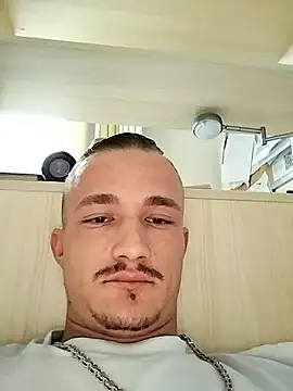 Snapshot of frankthefuck69 chatting on 11-01-25, 02:19 frankthefuck69 online show from 11-01-25, 02:19