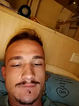 Snapshot of frankthefuck69 chatting on 11-07-25, 09:59 frankthefuck69 online show from 11-07-25, 09:59