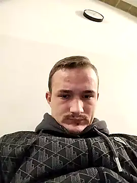 Snapshot of frankthefuck69 chatting on 02-18-26, 09:05 frankthefuck69 online show from 02-18-26, 09:05