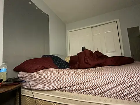 Yoshibaby2670 online show from 03-12-25, 11:53