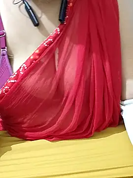 Snapshot of mallupriyapriya chatting on 06-05-26, 05:47 mallupriyapriya online show from 06-05-26, 05:47