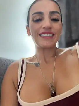 Snapshot of Samantha_bigboobs chatting on 06-03-26, 08:25 Samantha bigboobs online show from 06-03-26, 08:25