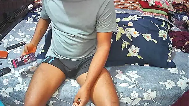 Hot Nila online show from 04-06-26, 03:15