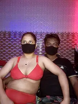 Hot Nila online show from 05-15-26, 03:57