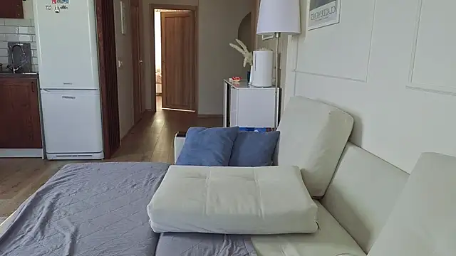 KristineEsme online show from 03-26-26, 07:36