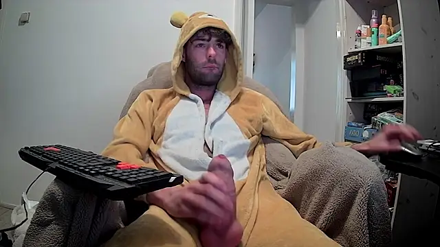 onesieboyx online show from 12-19-25, 09:49