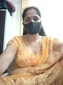 Snapshot of priyancyfun chatting on 07-06-26, 03:47 priyancyfun online show from 07-06-26, 03:47