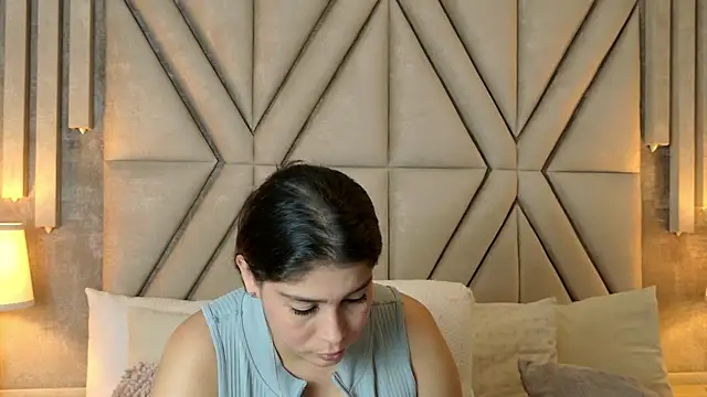 MilaRux online show from 04-25-26, 02:47