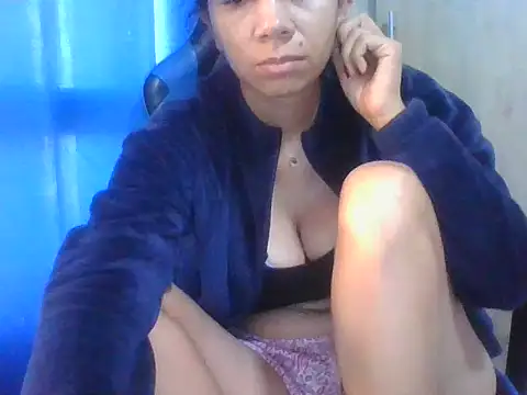 Snapshot of Danielagomez33 chatting on 02-04-26, 12:44 Danielagomez33 online show from 02-04-26, 12:44