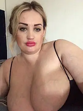 VikiiStoun online show from 03-14-25, 01:57