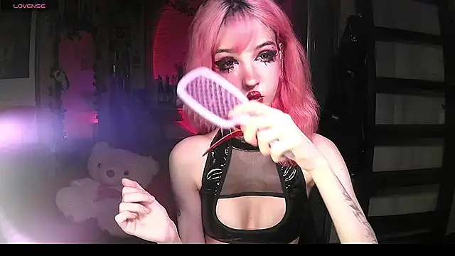 Ink  pleasure online show from 09-24-25, 10:35