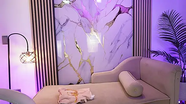 Emma Walkerr  online show from 03-28-26, 07:02