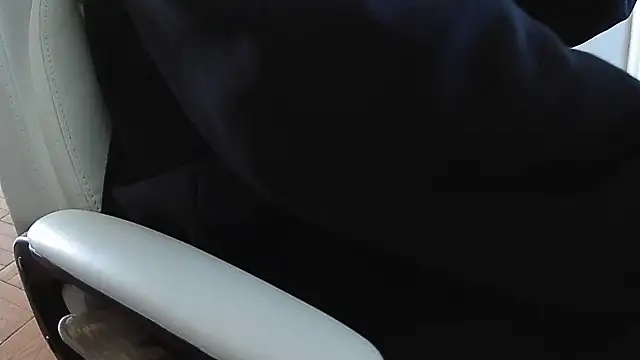 Snapshot of MrDaddyBbSnake chatting on 02-01-26, 05:22 MrDaddyBbSnake online show from 02-01-26, 05:22