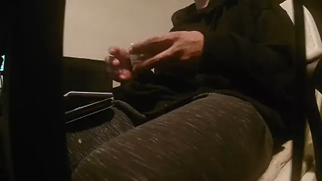 Snapshot of MrDaddyBbSnake chatting on 03-13-26, 01:12 MrDaddyBbSnake online show from 03-13-26, 01:12